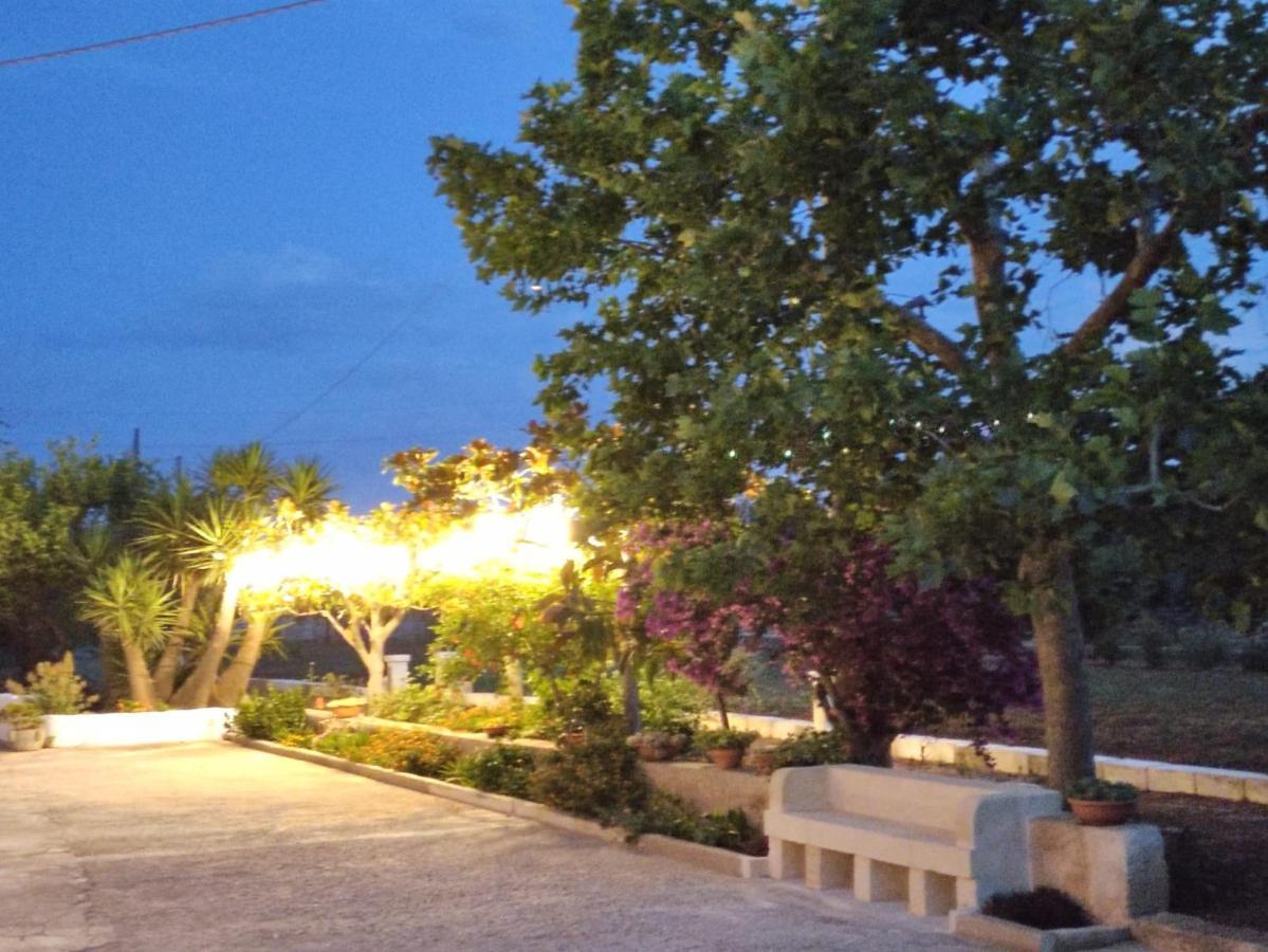 Residenza "I Tre Carrubi " Villa Fasano Exteriör bild